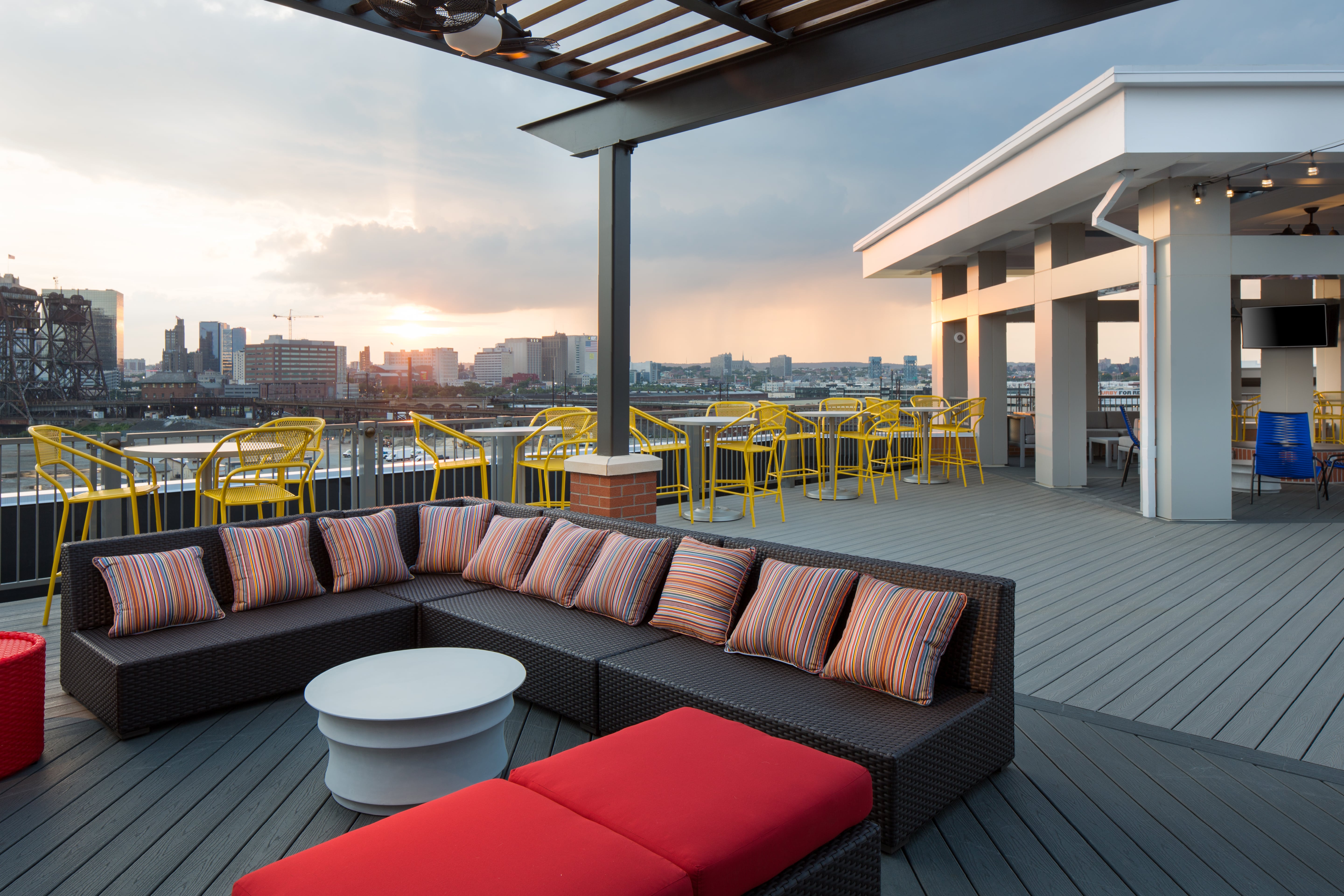 Luxury Apartments in Harrison, NJ | Steel Works